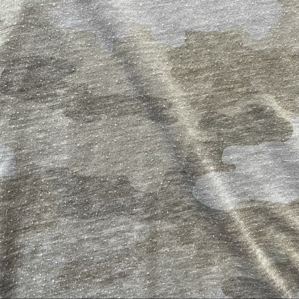 American Eagle Soft Camo Raglan Tee - Picture 6 of 8